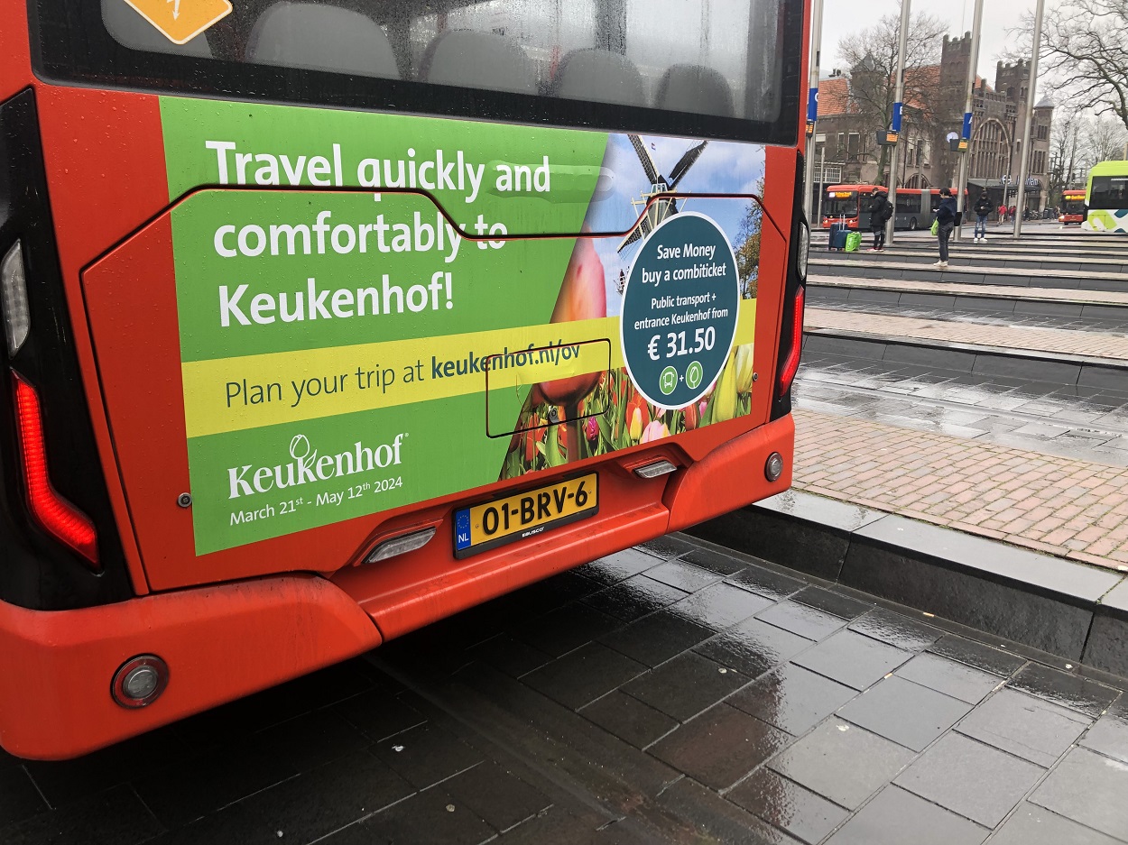 Jak dojechać z Amsterdamu do Keukenhof