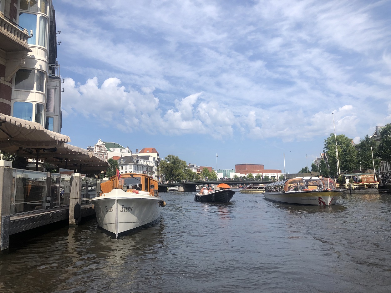 Ceny rejsów po kanałach Amsterdamu